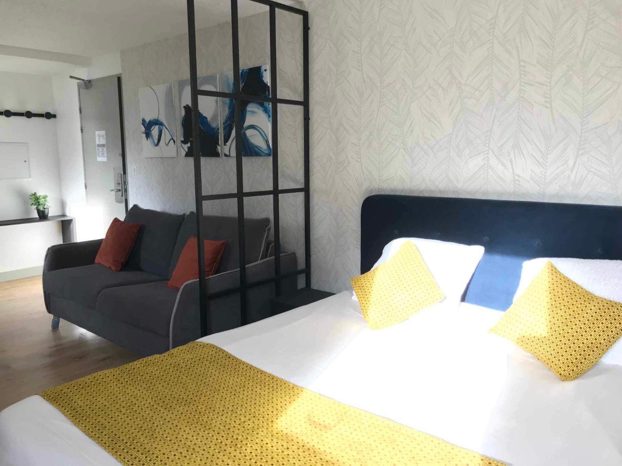 Cit'Hotel Design Booking Evry Saint-Germain-Les-Corbeil Senart Exterior photo